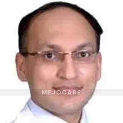 Doktor Sumit Monga oftalmolog