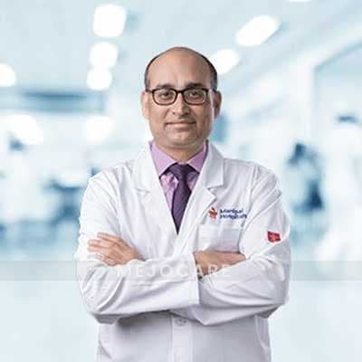 الدكتور آشيش ديكسيت