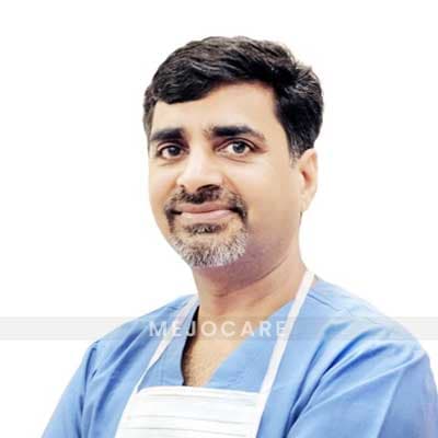 الدكتور أرفيند جين جراح التجميل