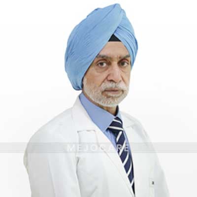 banho do Dr. Avtar Singh