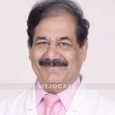 Dr. Anil Arora, cirurgião ortopédico