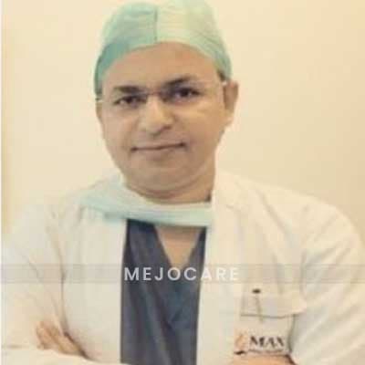 Доктор Мандип Дханда