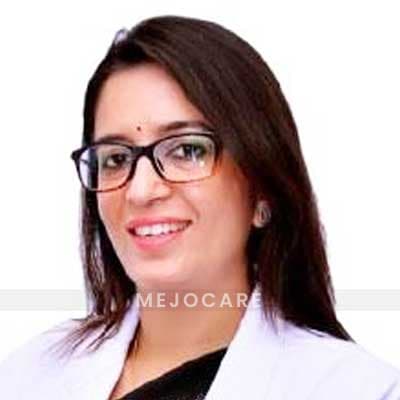 الدكتورة مونيكا بهاتيا، أخصائية أمراض النساء والتوليد