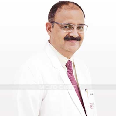 dr anil vardani general physician