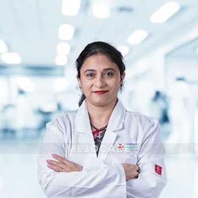 доктор Яшика Гудесар гинеколог и акушер