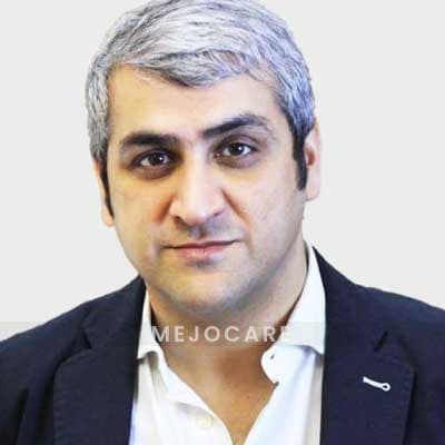 الدكتور ساشين كانداري جراح الأعصاب