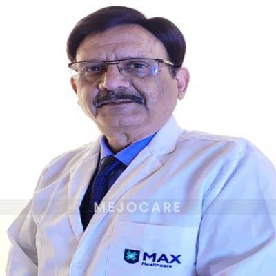 الدكتور راجيف مهروترا