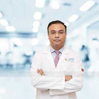 Dr. Anurag Saxena, neurocirurgião