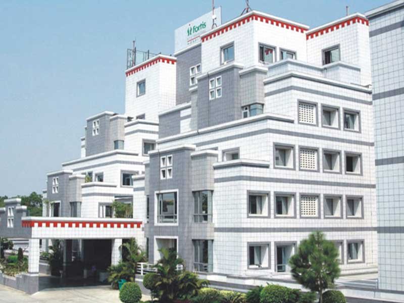 fortis flt lt rajan dhall hospital